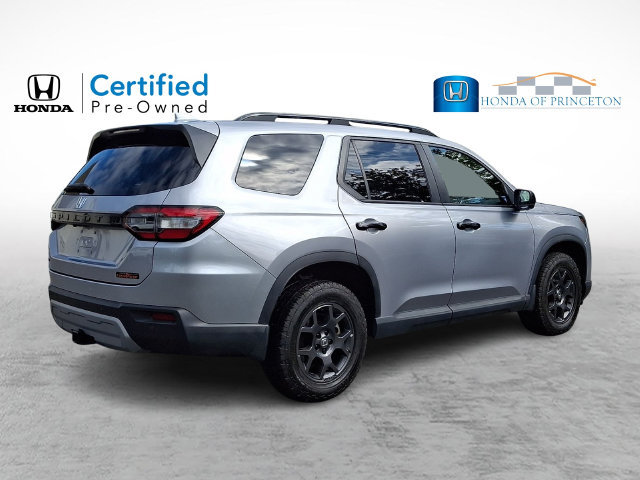 Certified 2024 Honda Pilot TrailSport image 6