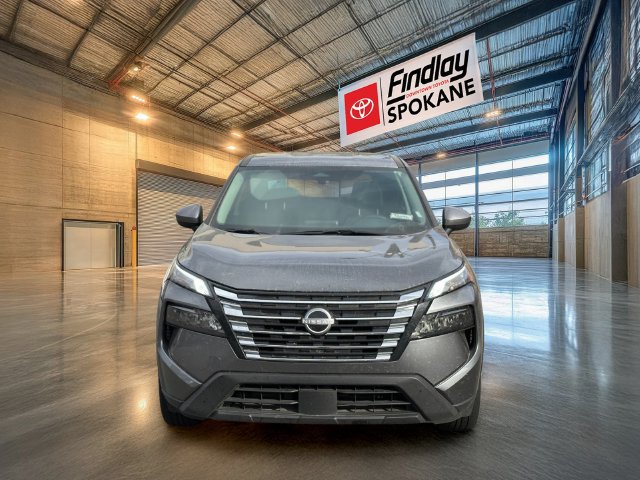 Used 2026 Nissan Rogue SV AWD/4WD image 2