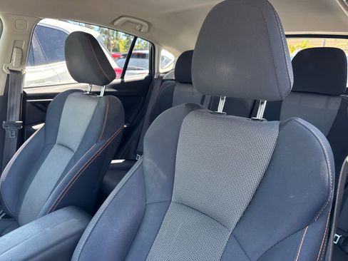 Used 2019 Subaru Crosstrek 2.0i Premium w/ Popular Package #3 AWD/4WD image 3