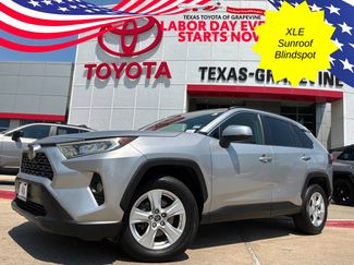 Used 2019 Toyota RAV4 XLE FWD video 1