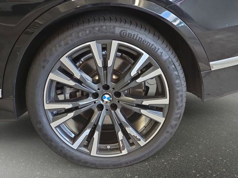 Certified 2025 BMW X7 xDrive40i image 29