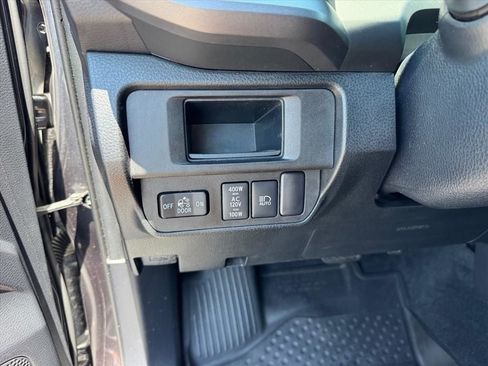 Used 2019 Toyota Tacoma TRD Sport AWD/4WD image 21