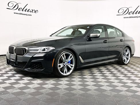Used 2023 BMW M550i xDrive w/ Executive Package AWD/4WD image 3
