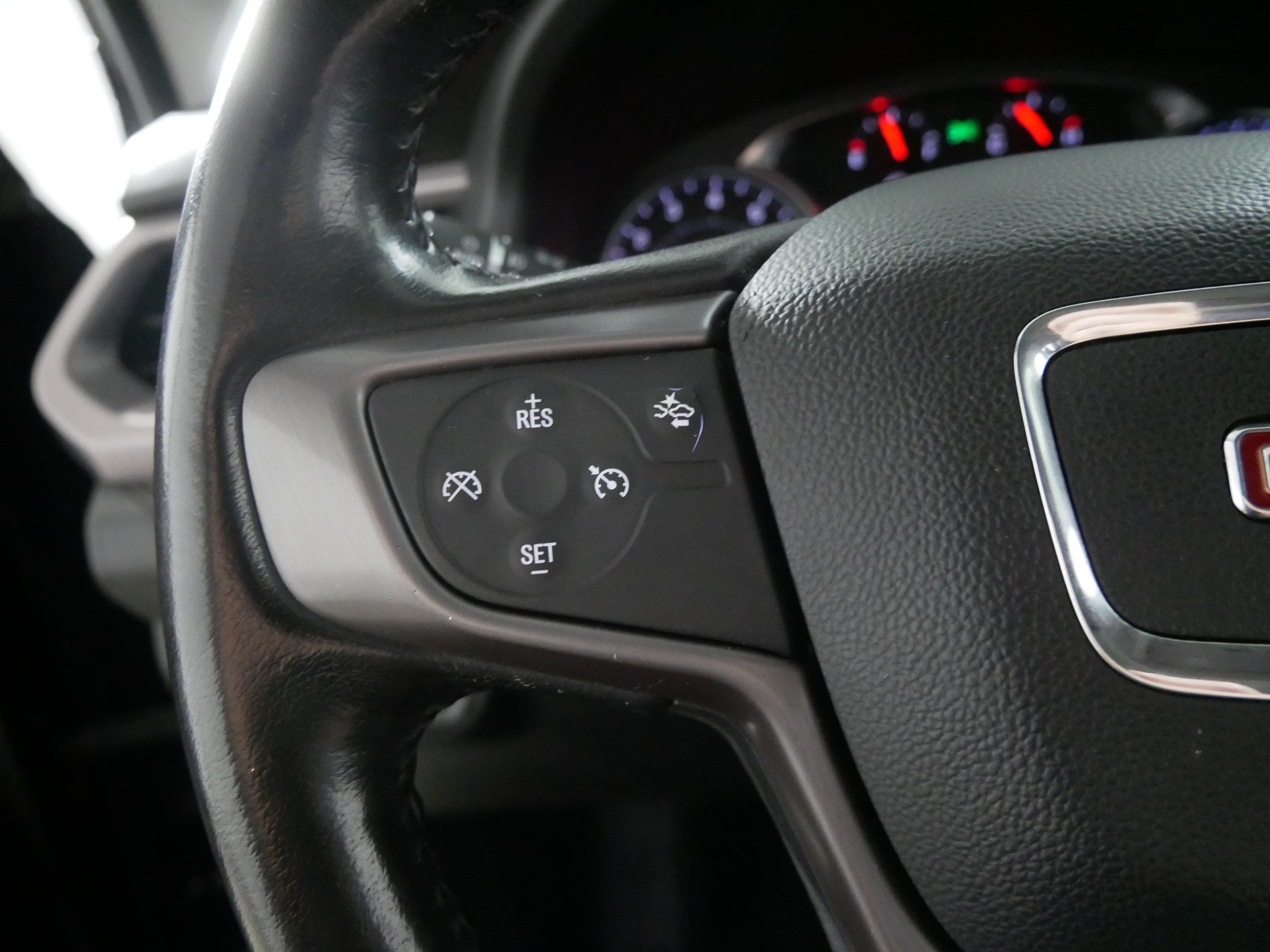 Used 2020 GMC Acadia AT4 w/ Driver Alert Package II AWD/4WD image 27