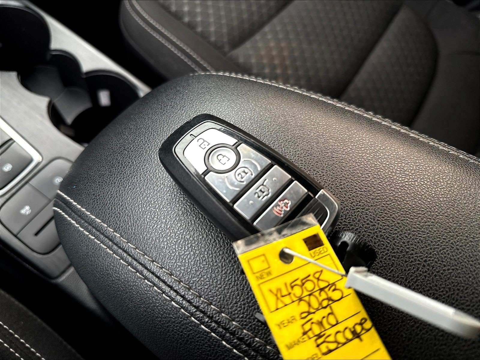 Used 2023 Ford Escape Active AWD/4WD image 37