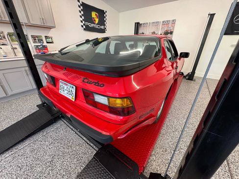 Used 1986 Porsche 944 Turbo image 8