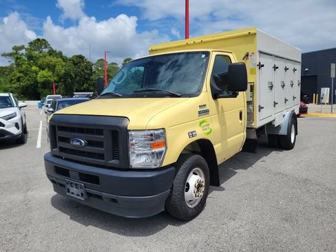 Used 2021 Ford E-450 and Econoline 450 Super Duty RWD image 5