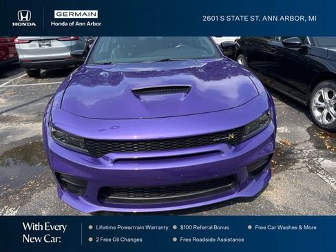 Used 2023 Dodge Charger Scat Pack RWD image 2