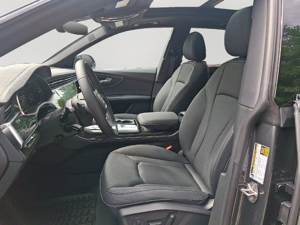 Used 2026 Audi Q8 Premium Plus AWD/4WD image 14