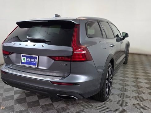 Used 2021 Volvo V60 T5 Cross Country w/ Climate Package AWD/4WD image 7