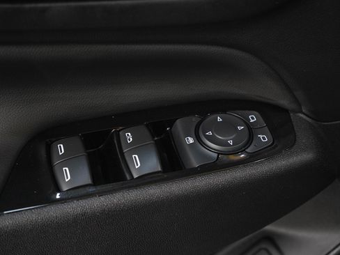 Used 2024 Chevrolet Equinox Premier AWD/4WD image 21