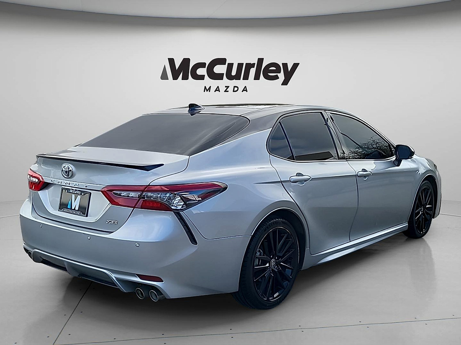 Used 2022 Toyota Camry XSE w/ Navigation Package FWD image 7