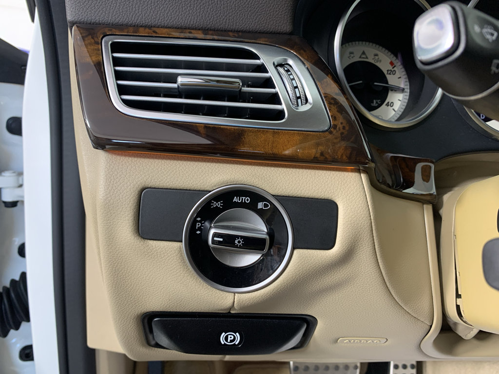 Used 2014 Mercedes-Benz CLS 550 image 16