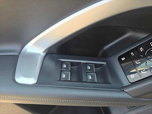 New 2025 Audi Q5 Prestige image 23