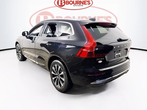 Used 2023 Volvo XC60 B5 Plus AWD/4WD image 9