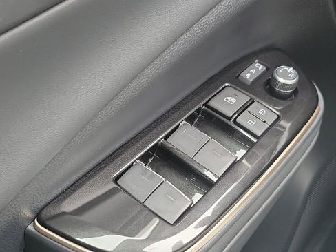 New 2026 Toyota Crown XLE image 33