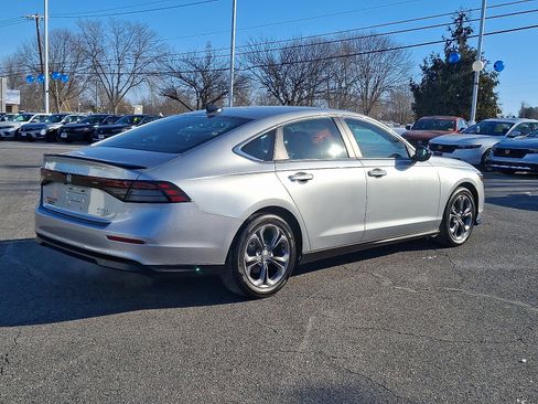 Used 2024 Honda Accord Sport image 6