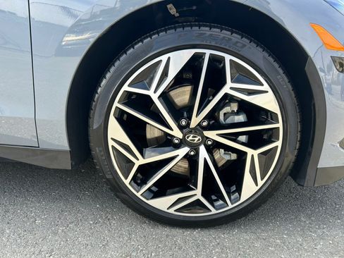 Used 2023 Hyundai Ioniq 6 Limited RWD image 60