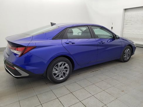Used 2024 Hyundai Elantra SEL FWD image 10