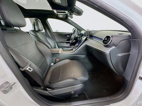 Used 2024 Mercedes-Benz C 300 Sedan image 32