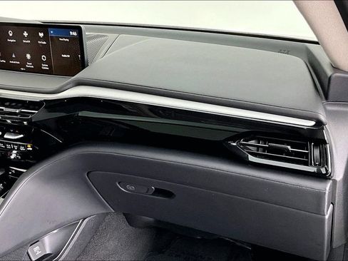 Certified 2023 Acura MDX SH-AWD w/ Technology Package image 20