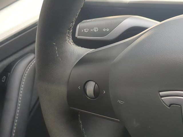 Used 2024 Tesla Model Y Performance AWD/4WD image 28