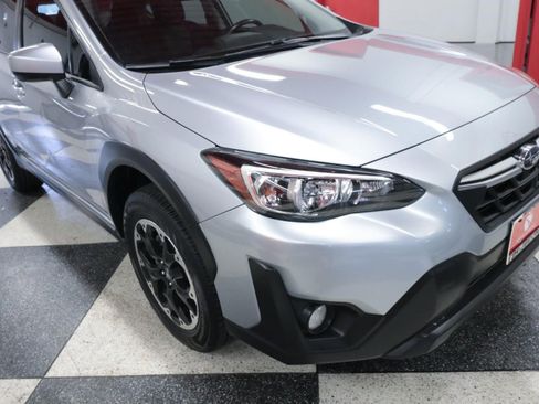 Used 2022 Subaru Crosstrek 2.0i Premium w/ Moonroof Package AWD/4WD image 36