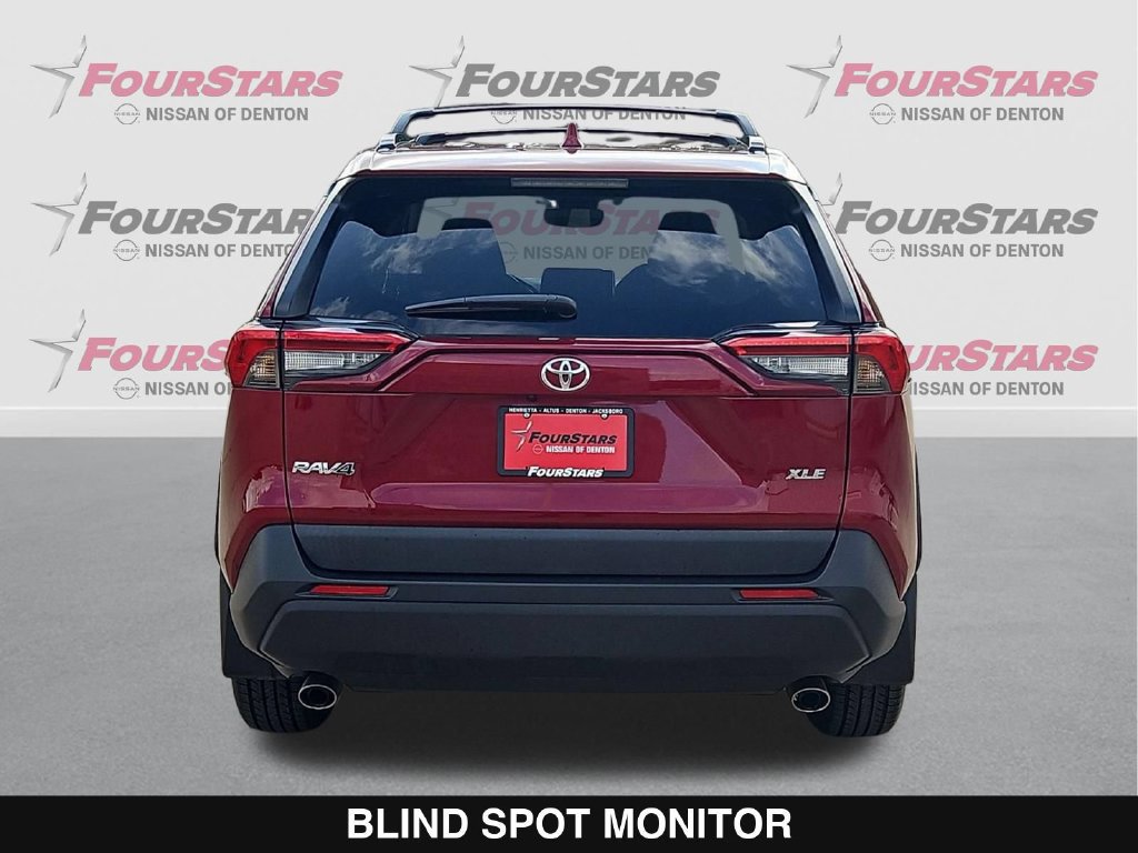Used 2023 Toyota RAV4 XLE FWD image 5