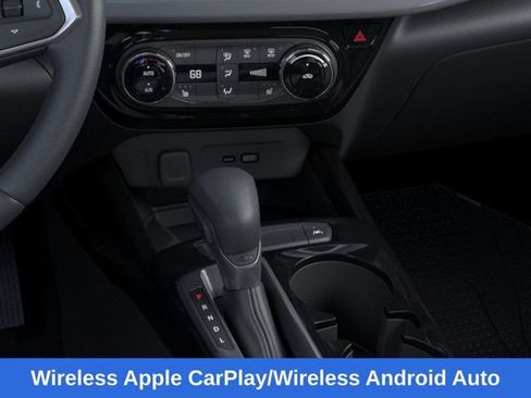 New 2026 Chevrolet Trax LT w/ Sunroof Package image 24