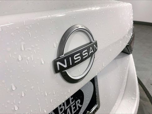 Used 2025 Nissan Sentra SV FWD image 29