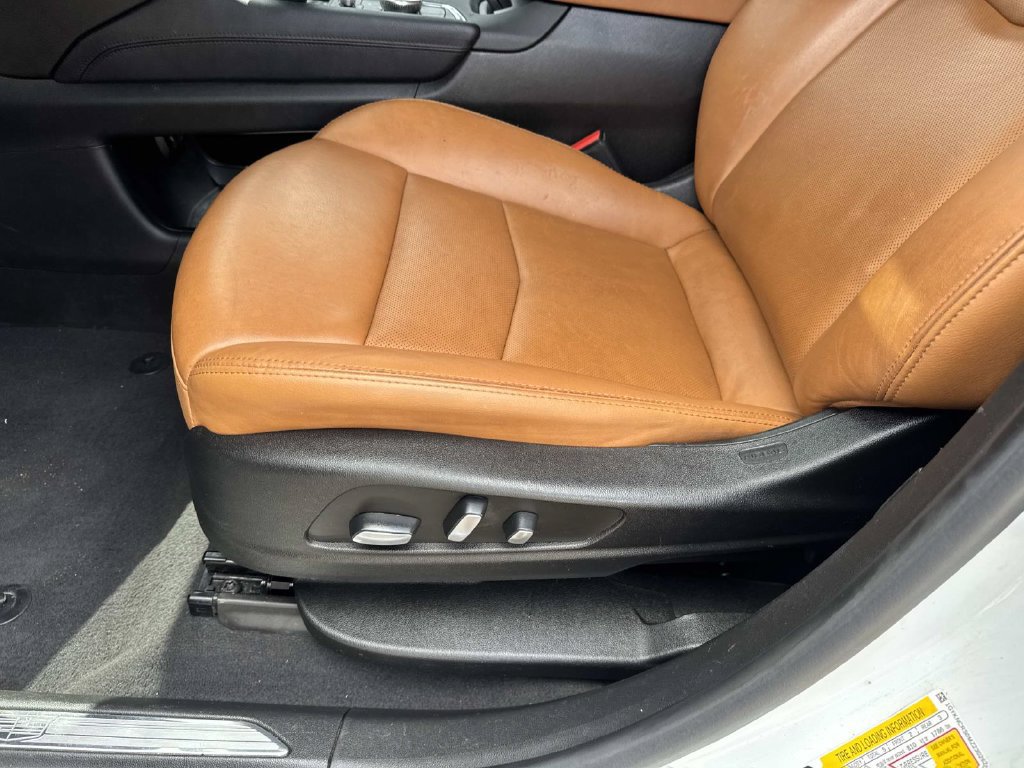 Used 2021 Cadillac XT5 Premium Luxury FWD image 19