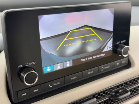 Certified 2025 Honda HR-V LX image 27