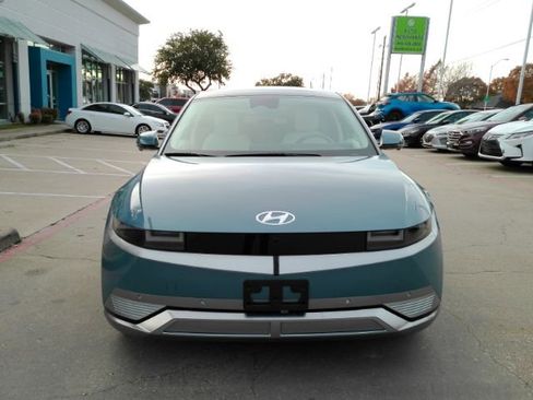 Used 2023 Hyundai Ioniq 5 Limited w/ Cargo Package image 2