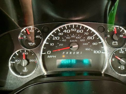 Used 2013 Chevrolet Express 3500 LT w/ LT Preferred Equipment Group RWD image 38