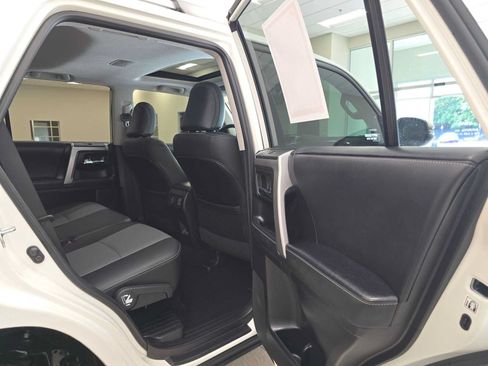 Certified 2023 Toyota 4Runner SR5 Premium w/ Moonroof Package AWD/4WD image 28