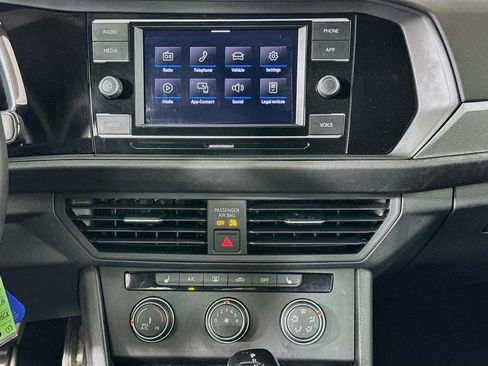 Used 2024 Volkswagen Jetta Sport FWD image 23