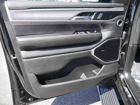 New 2026 Jeep Grand Wagoneer Limited w/ Premium Group II AWD/4WD image 26