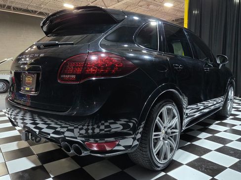 Used 2013 Porsche Cayenne GTS image 8
