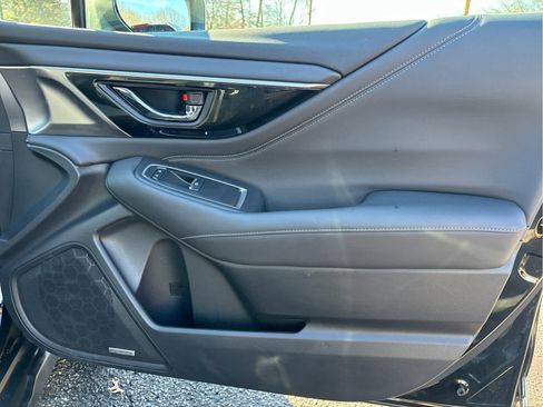 Used 2020 Subaru Outback Limited image 24