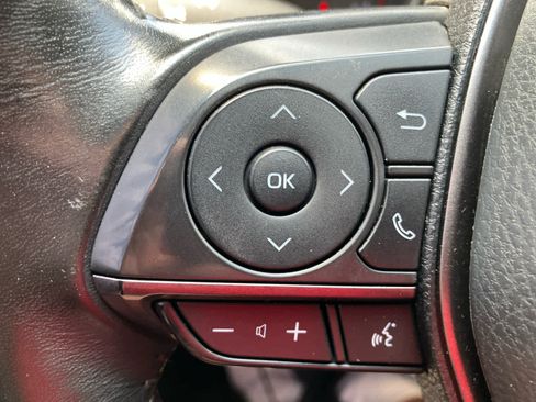 Used 2022 Toyota Camry XSE image 17