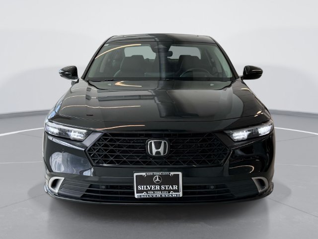 Used 2024 Honda Accord Touring image 2