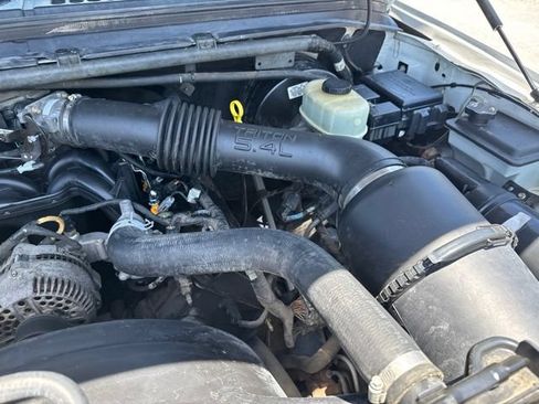 Used 2001 Ford F250 Lariat AWD/4WD image 9