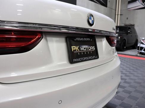 Used 2016 BMW 740i image 6