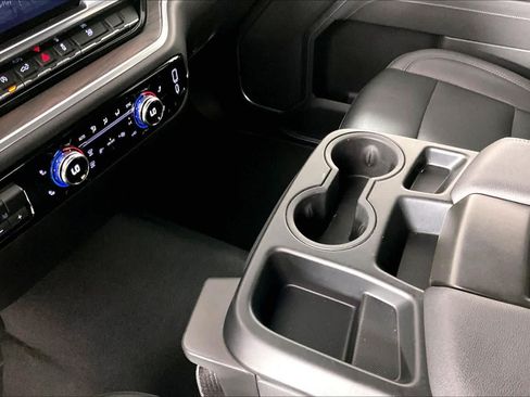 Used 2026 GMC Sierra 1500 SLT RWD image 16