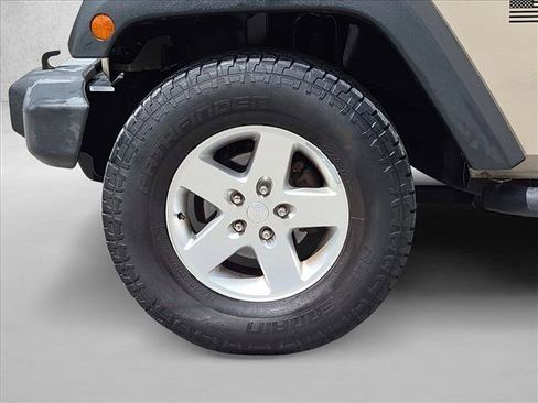 Used 2016 Jeep Wrangler Unlimited Sport AWD/4WD image 21