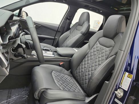 Used 2023 Audi SQ7 Premium Plus AWD/4WD image 18