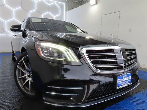 Used 2018 Mercedes-Benz S 560 Sedan image 3
