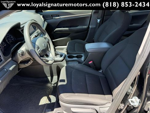 Used 2019 Hyundai Elantra SE w/ Cargo Package FWD image 15