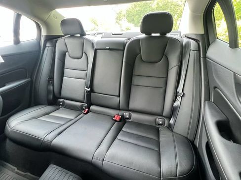 Certified 2024 Volvo S60 B5 Plus AWD/4WD image 22