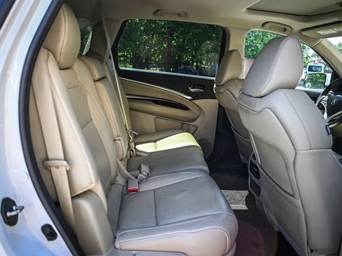 Used 2018 Acura MDX SH-AWD image 16